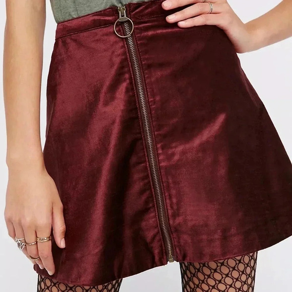 Free people• One and Only Fit and Flare Skirt SZ 8 - Picture 4 of 12